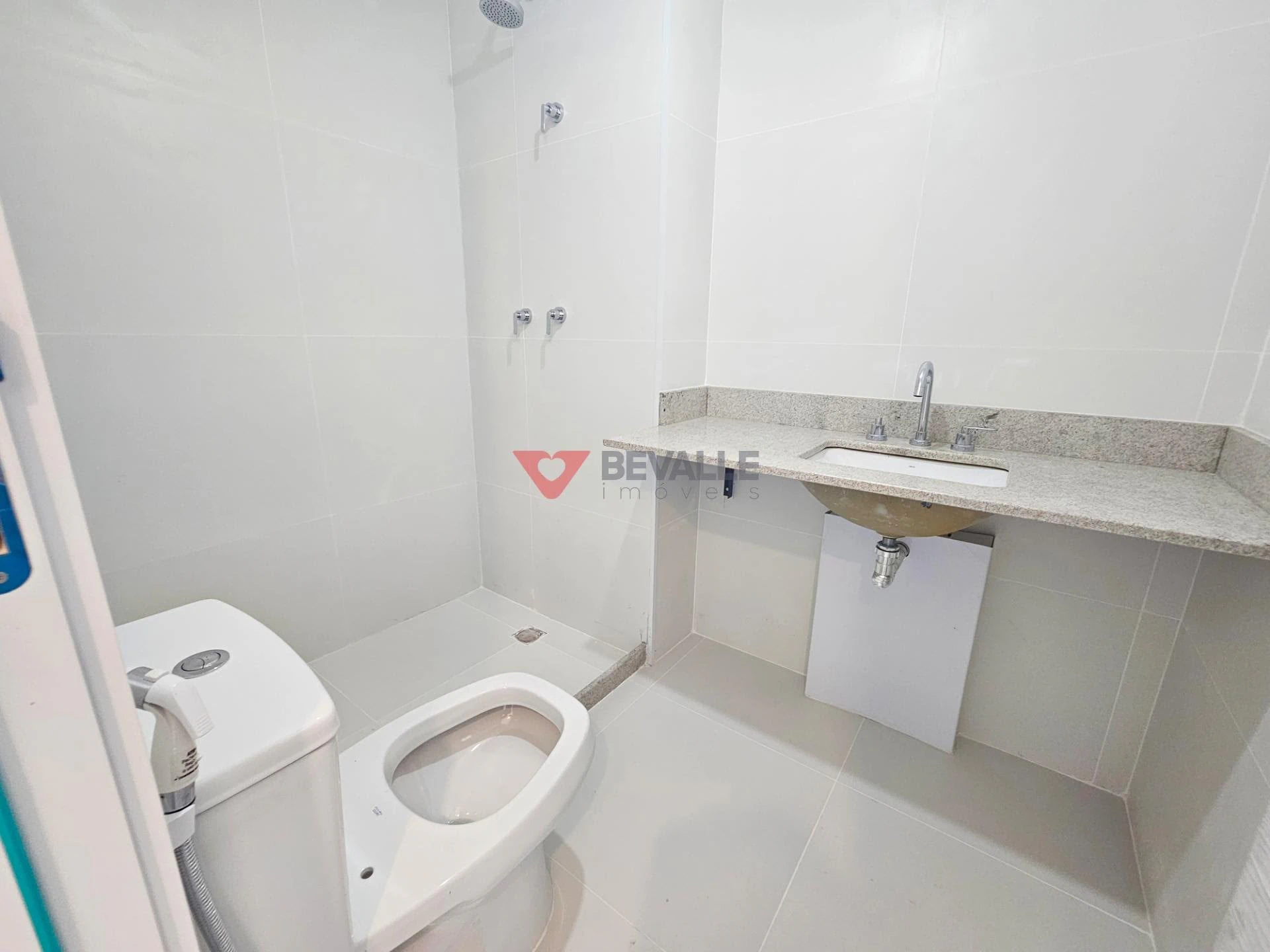 3-bedroom top-floor home with balcony and 152 m² — photo 19