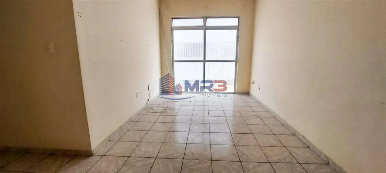 Apartamento com 2 quartos, 1 vaga e varanda — photo 2