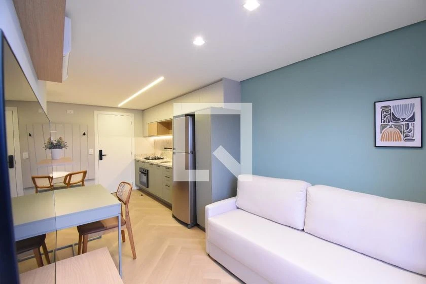 Furnished 1-bedroom apartment with open-plan gas kitchen — photo 10