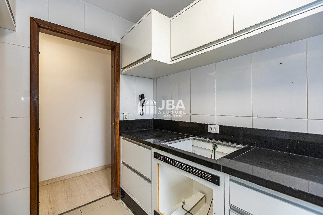 Apartment, 74 m², with wood or laminate floors — photo 11