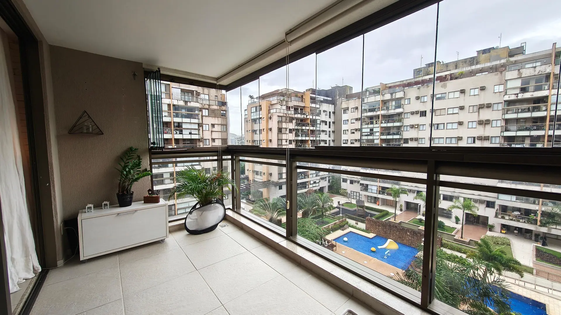 Departamento con balcón cerrado con vidrio en Rio de Janeiro — photo 19