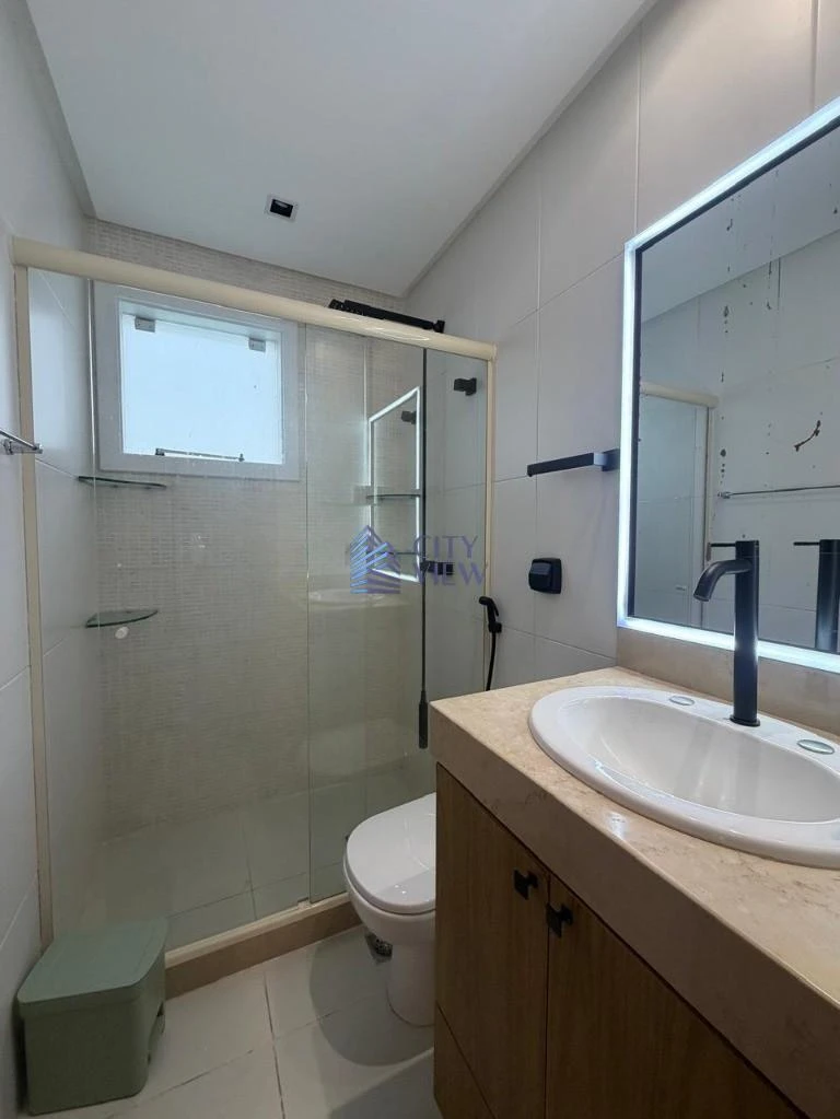 Furnished house with 5 bedrooms and open-plan kitchen — photo 22