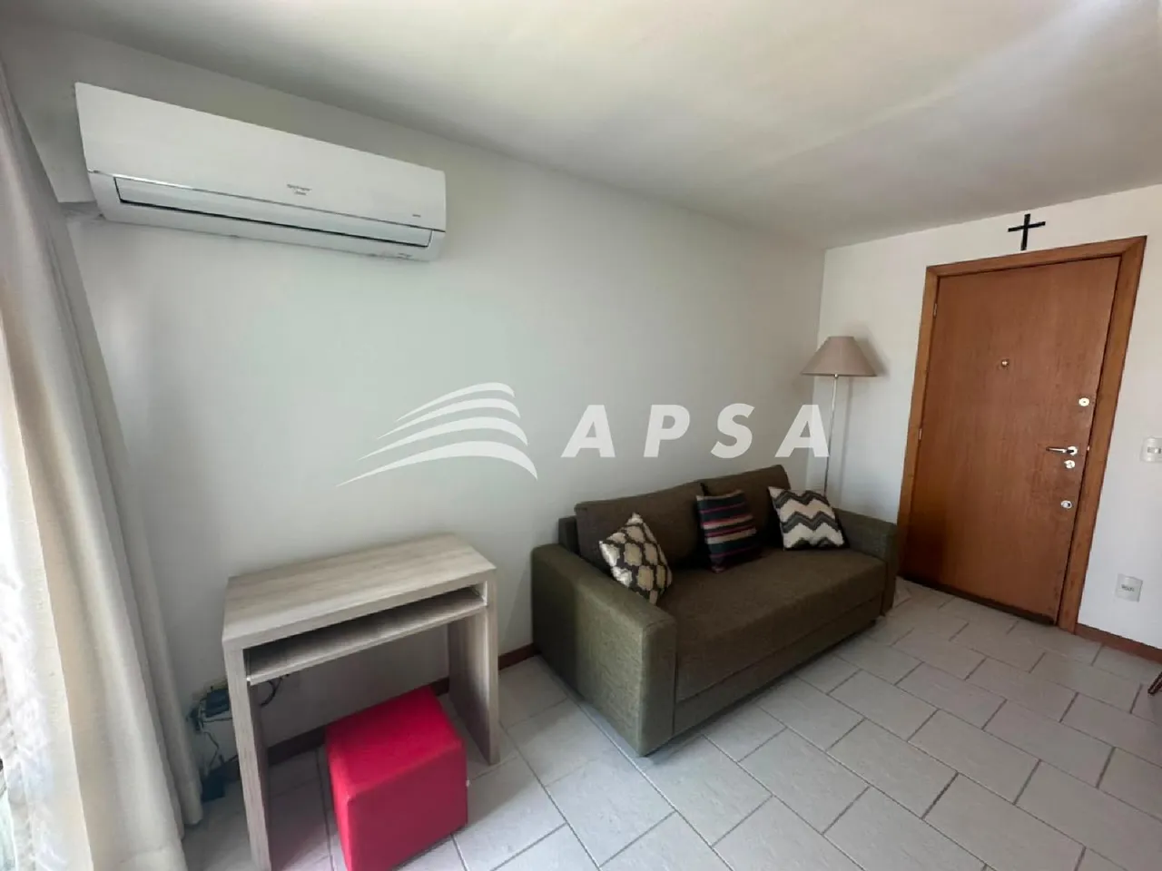 Furnished 1-bedroom apartment with a washing machine — photo 5