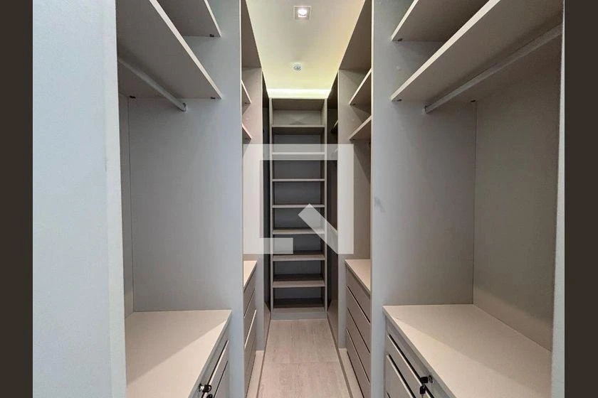 4-bedroom en-suite apartment, 194 m² and 3 parking spots — photo 33