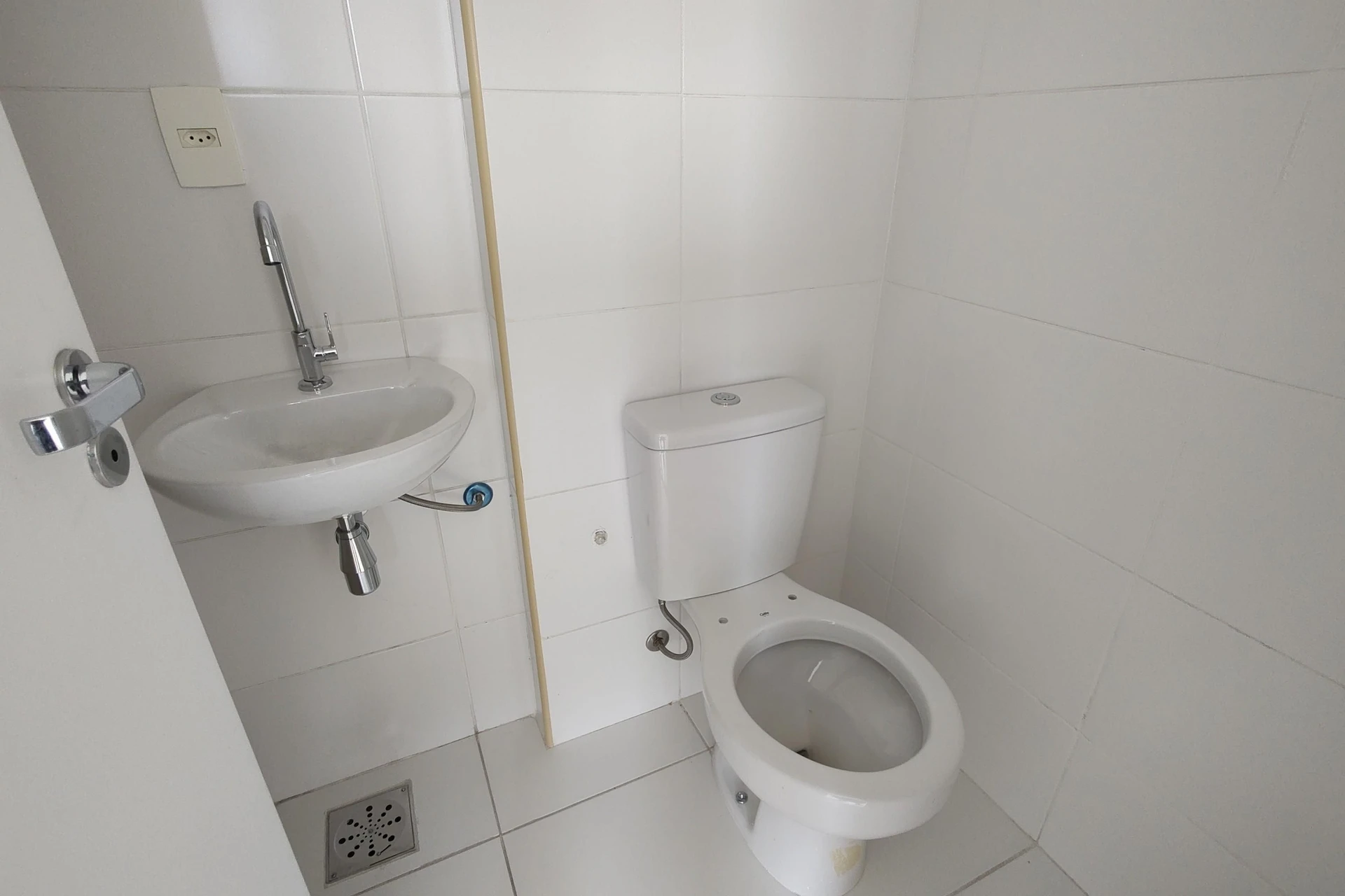 Apartment with 2 bedrooms, balcony and 1 parking space — photo 32
