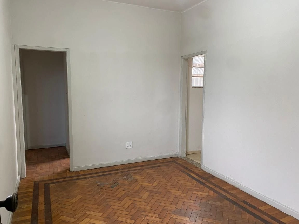 Unfurnished 3-bedroom apartment with 1 bathroom — photo 20
