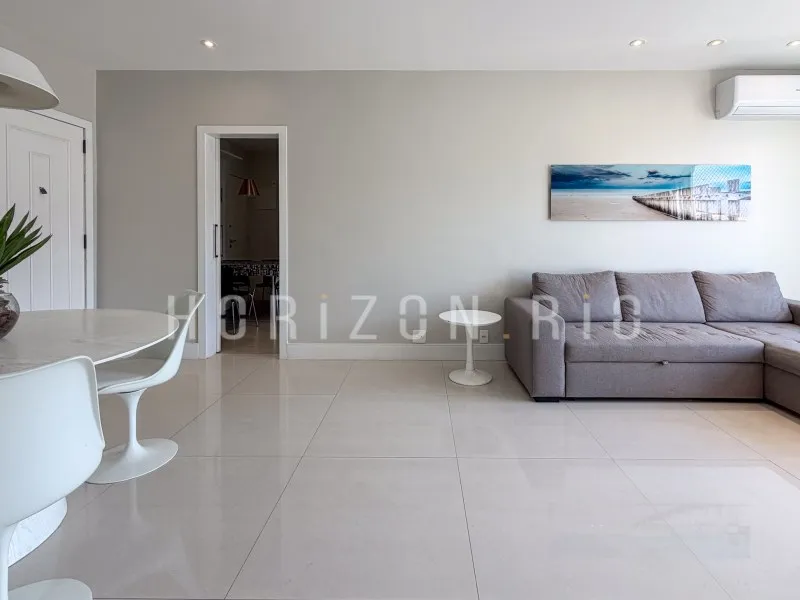 3-bedroom apartment with a mountain view — photo 9