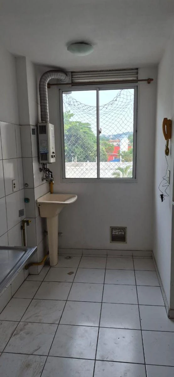 2-bedroom apartment in a building with a pool — photo 10