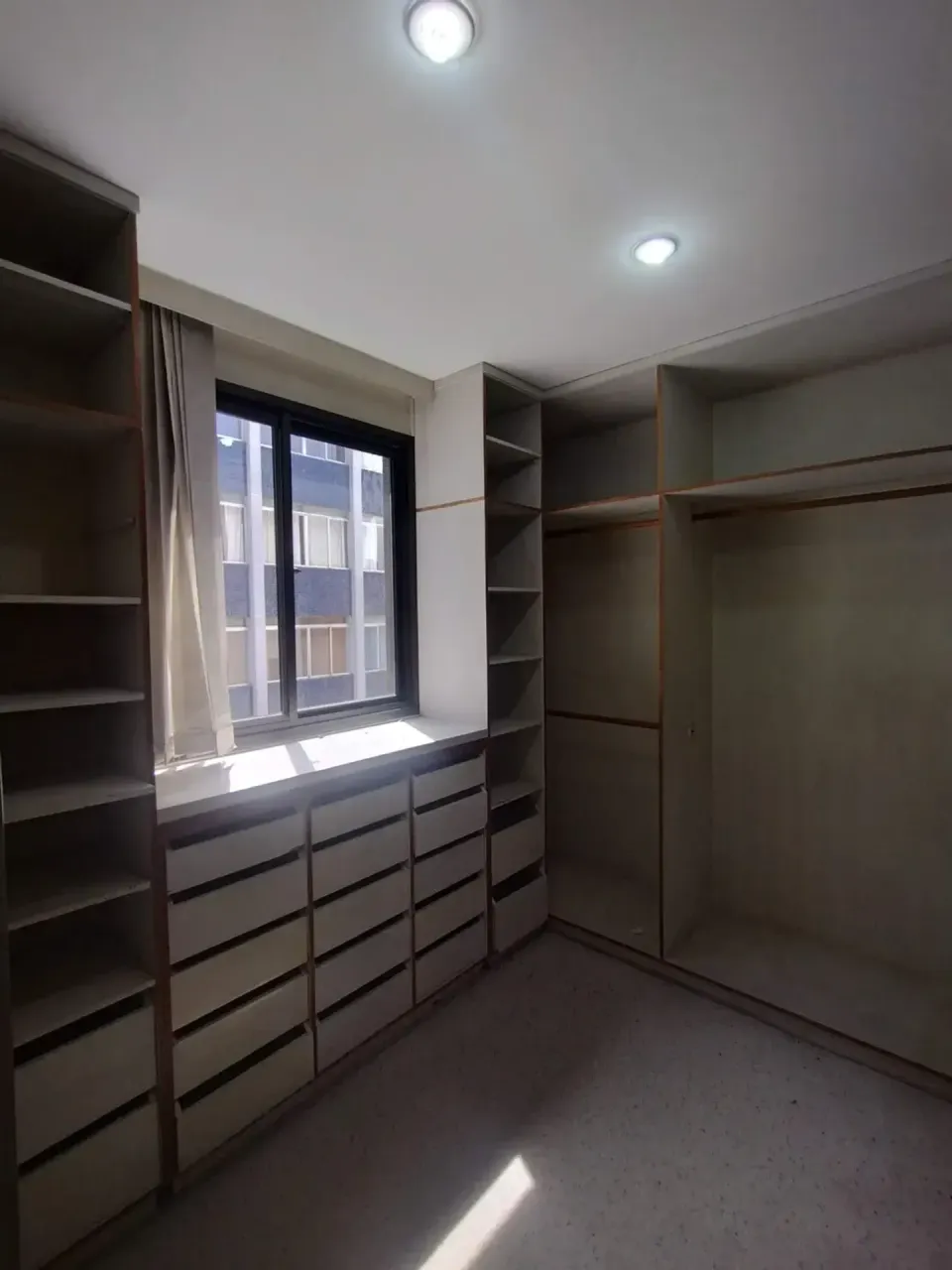 Apartamento mobiliado com 2 quartos e cozinha fechada — photo 18
