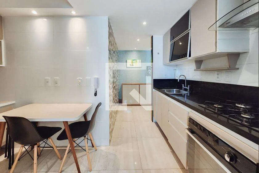 3-bedroom apartment with balcony and 2 parking spots — photo 38