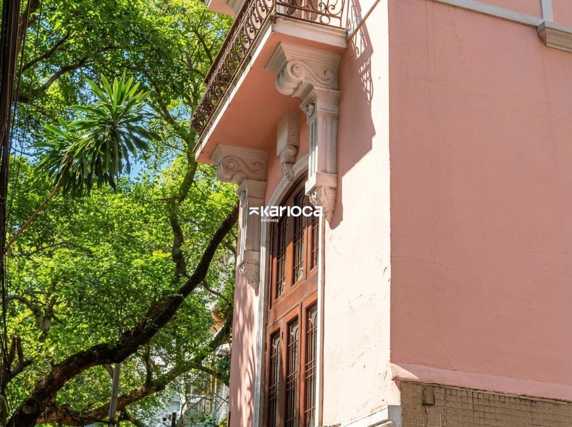 4-bedroom apartment with a washing machine — photo 2
