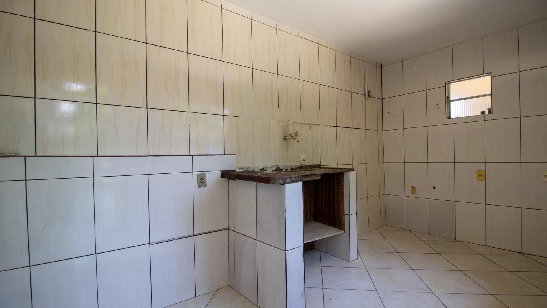 House, 260 m², with a grill on the balcony — photo 35
