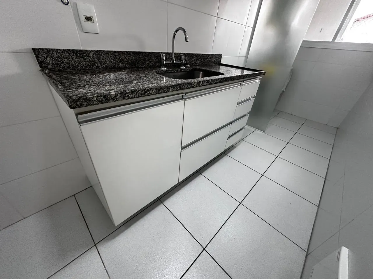 3-bedroom apartment, 1 with its own bathroom, 98 m² — photo 5