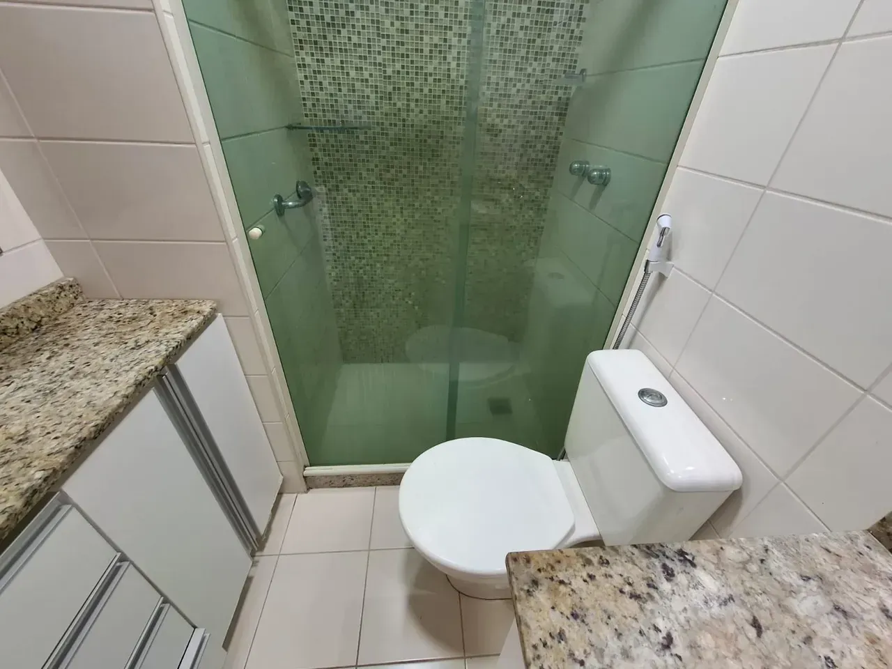Apartamento de 2 quartos com 3 banheiros e cozinha fechada — photo 31