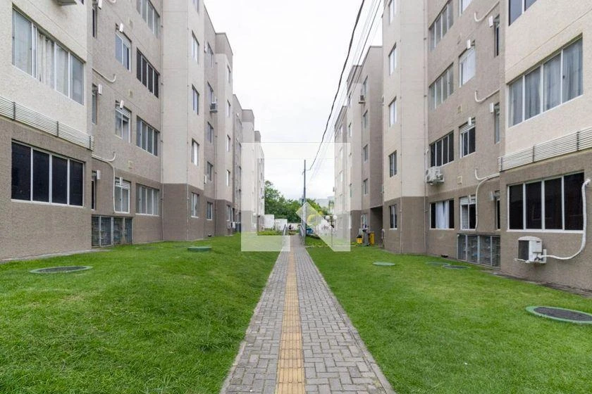 2-bedroom apartment in a building with a gym — photo 3