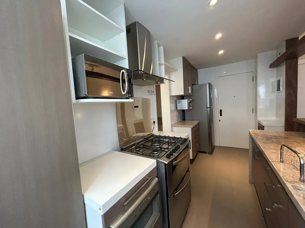 Apartment on the 7th floor with a washing machine — photo 15