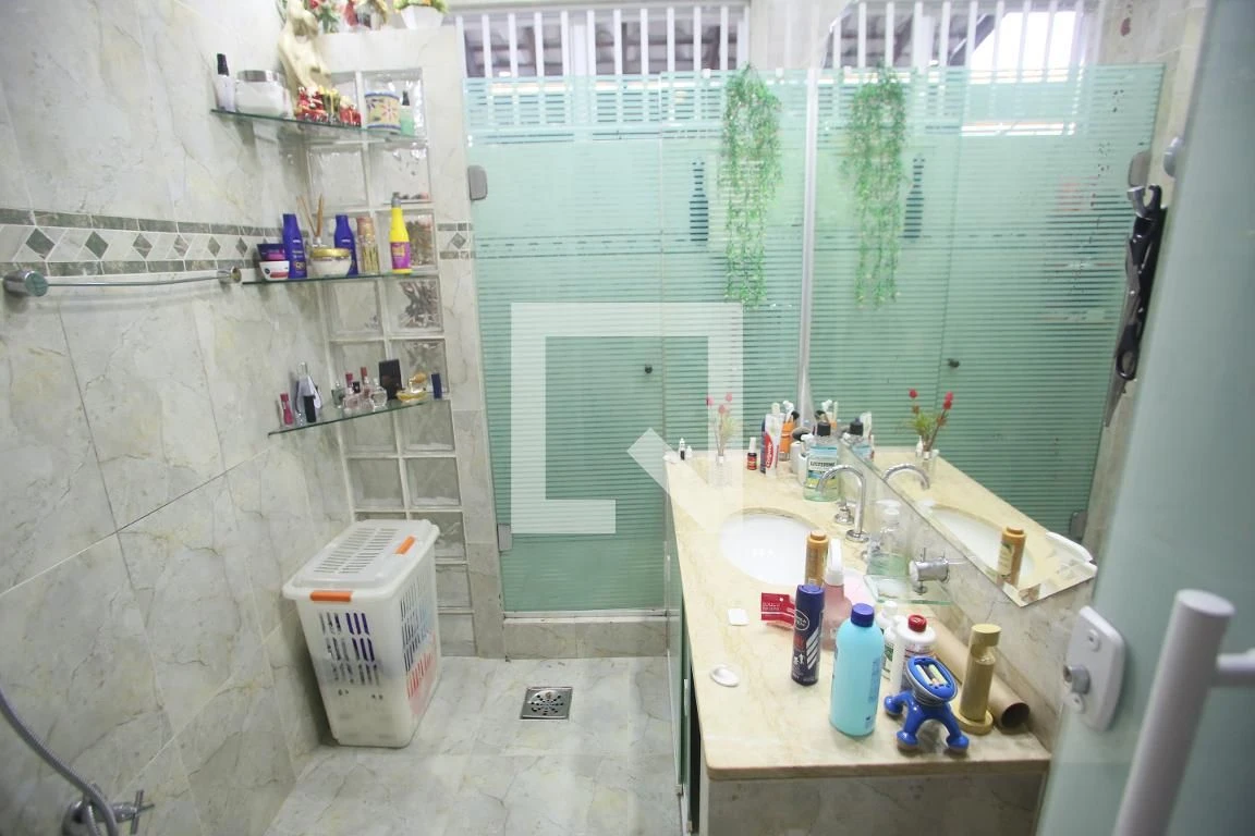5-bedroom house with a bathtub in Rio de Janeiro — photo 66