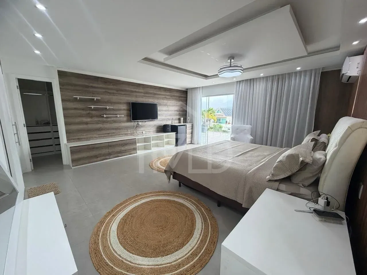 Unfurnished house with 4 bedrooms and 5 baths — photo 6