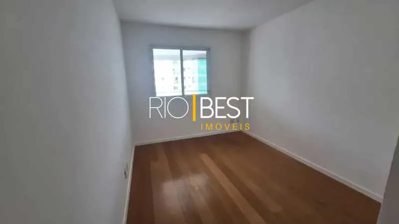 Apartment with 2 bedrooms and a built-in balcony grill — photo 14