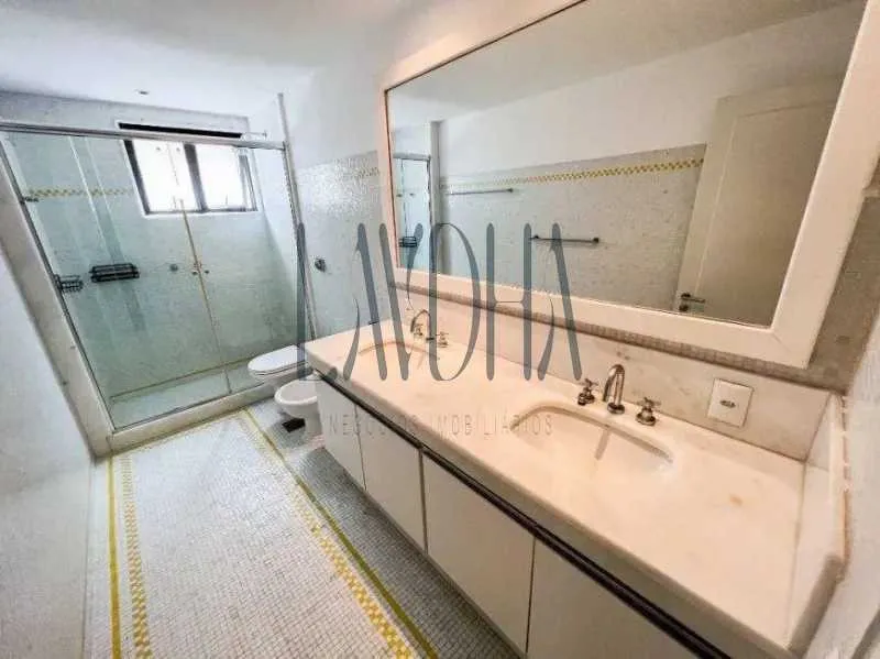 Apartamento residencial con 3 dormitorios y 4 baños — photo 23