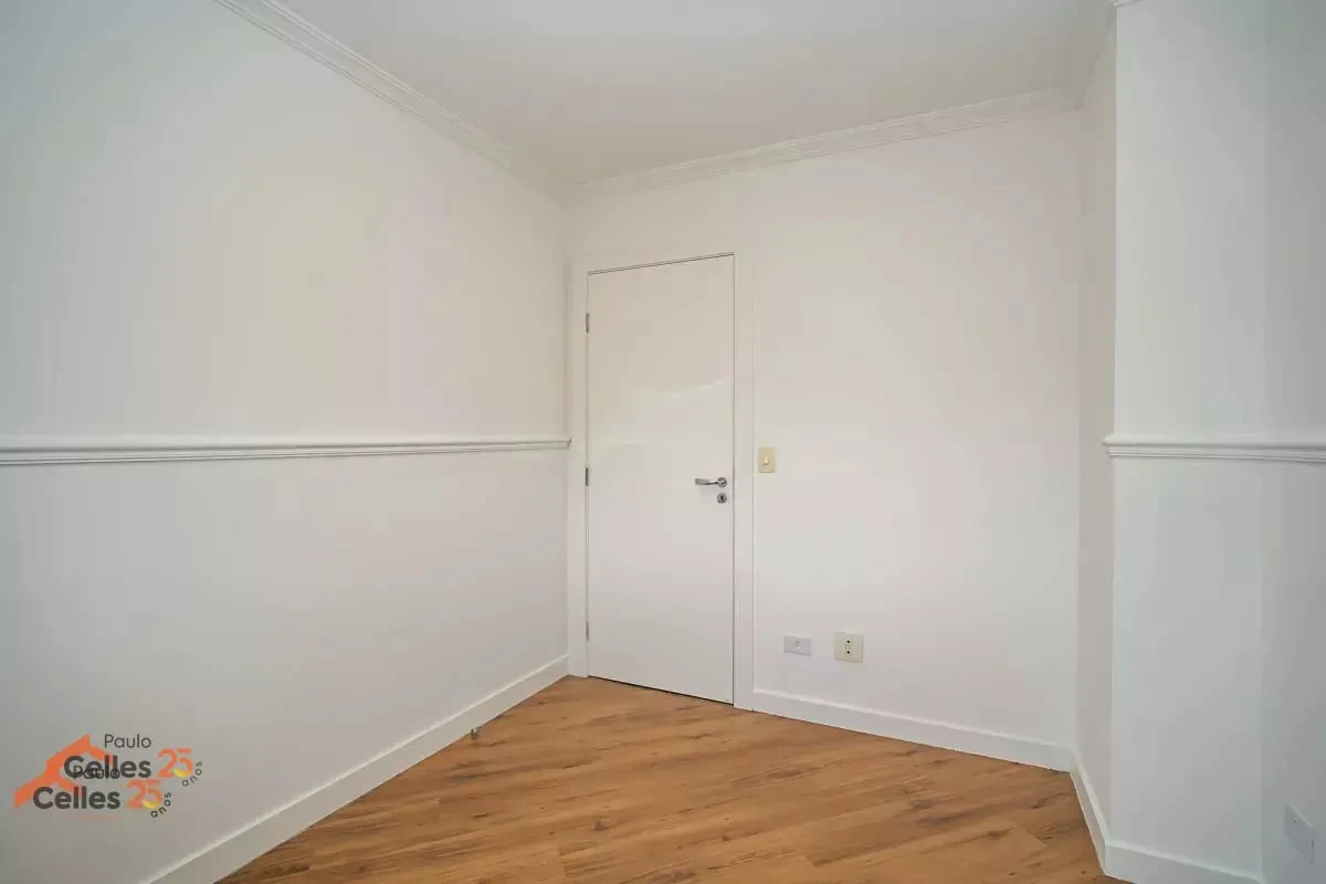 3-bedroom apartment with a grill on the balcony in Curitiba — photo 3