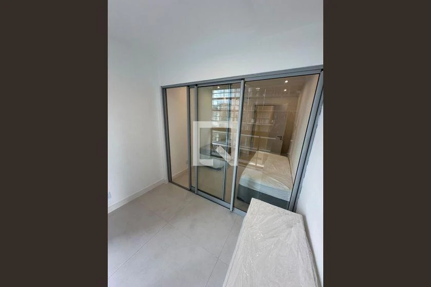 Apartamento de 2 quartos com máquina de lavar — photo 39