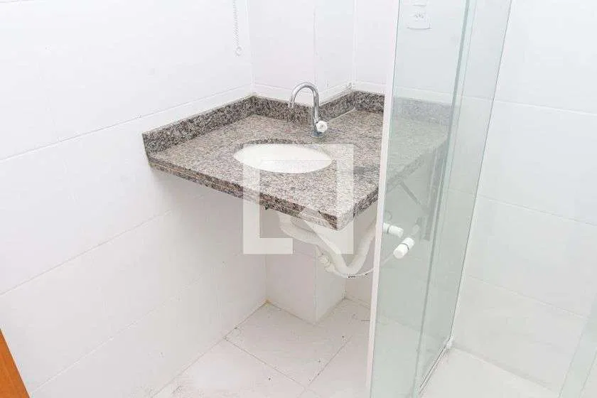 80 m² apartment with 2 bedrooms and a balcony — photo 12