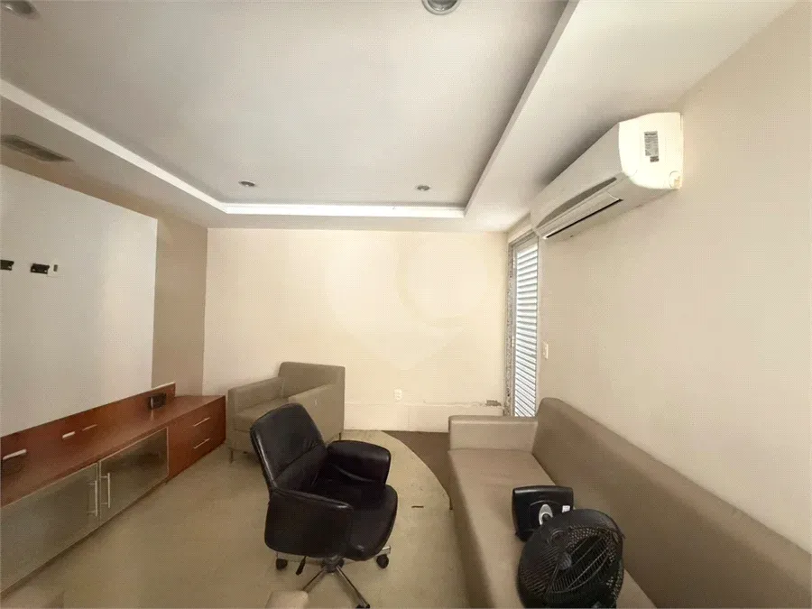 Робоче місце та 3 спальні: квартира 84 м² — photo 32