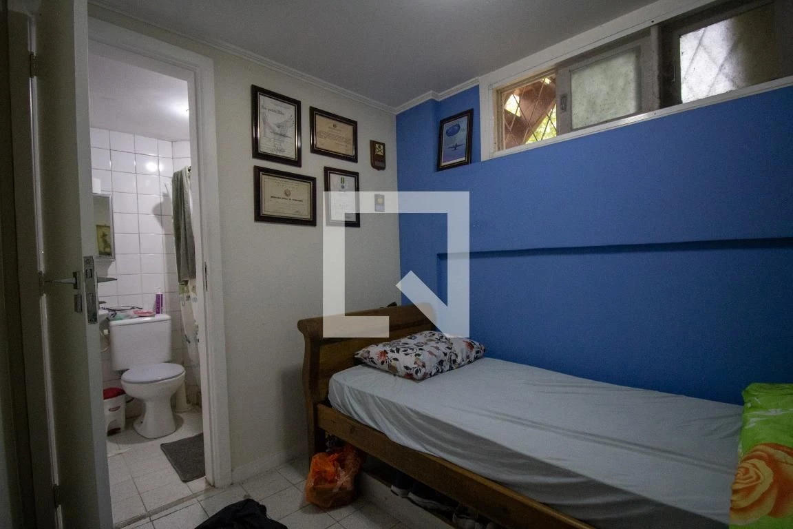 4-bedroom house with a walk-in closet in Rio de Janeiro — photo 36