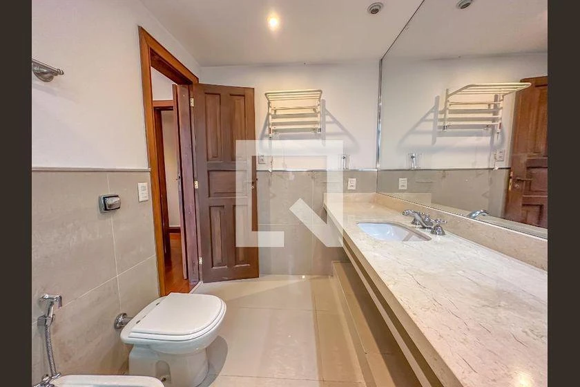 Apartment, 275 m², with a walk-in closet — photo 20