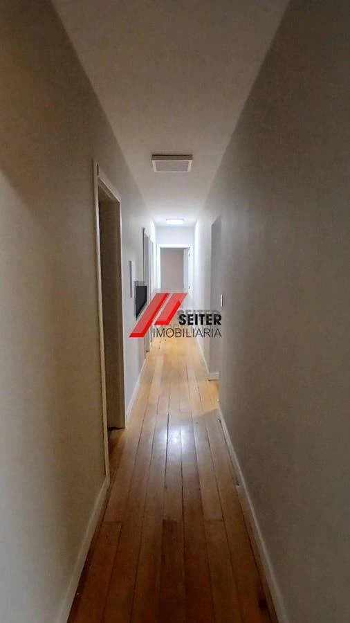 4-bedroom house with a home office in Florianópolis — photo 6