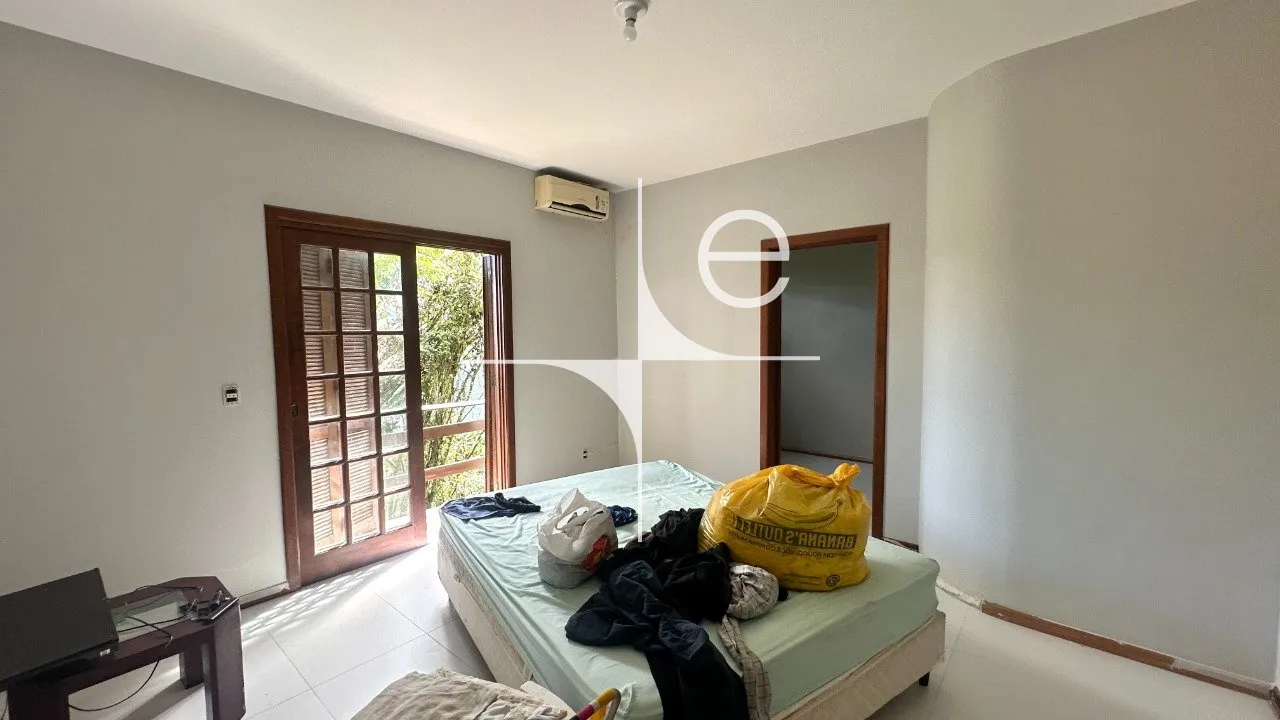 5-bedroom, 215 m² house in Florianópolis — photo 36