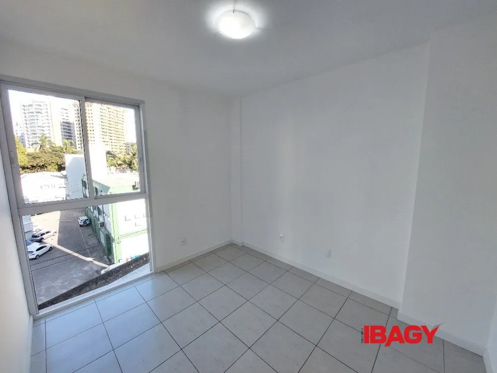 3-bedroom apartment, 1 with its own bathroom, 89 m² — photo 23