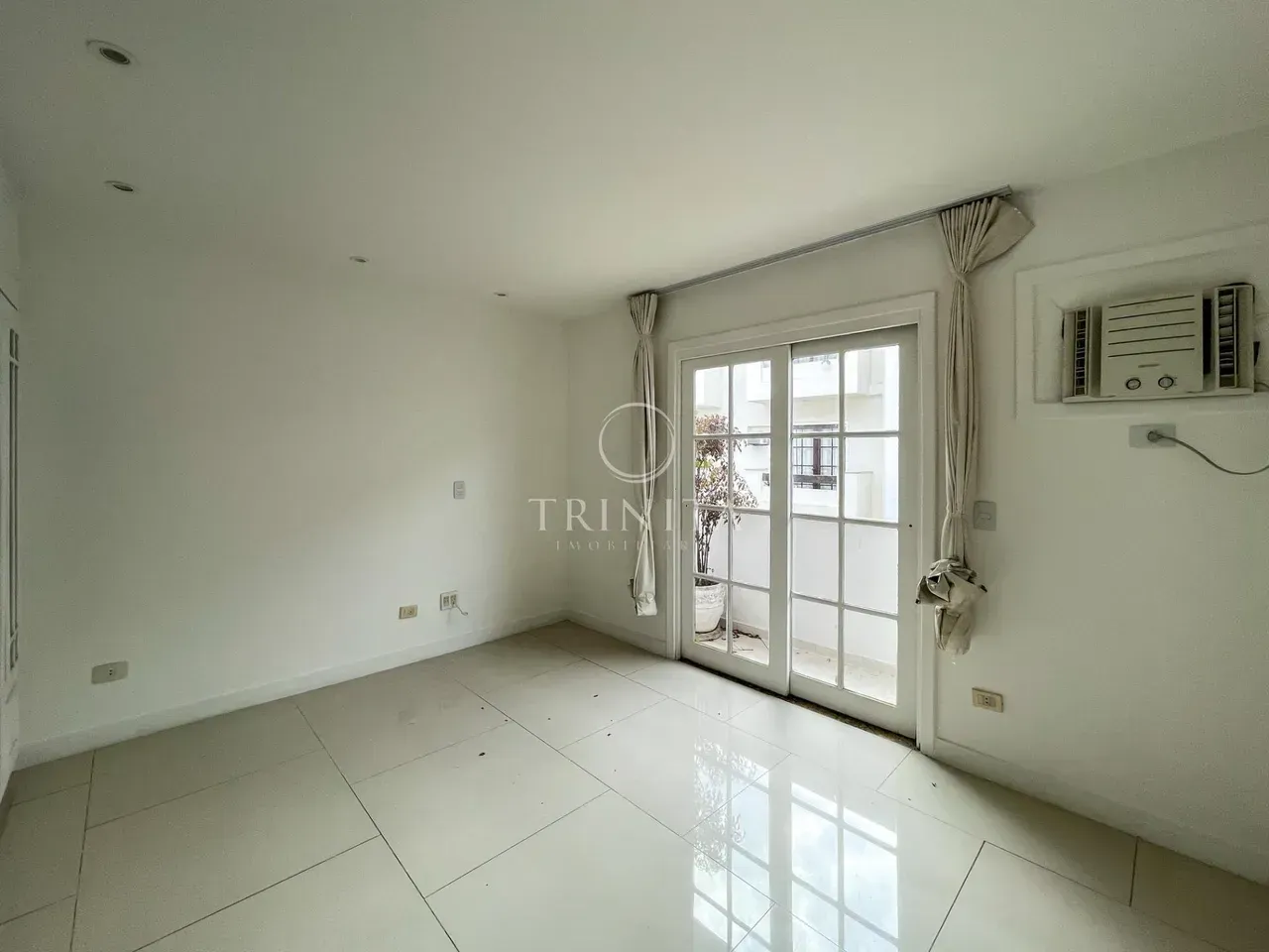 House for rent with 4 bedrooms and 5 bathrooms — photo 7