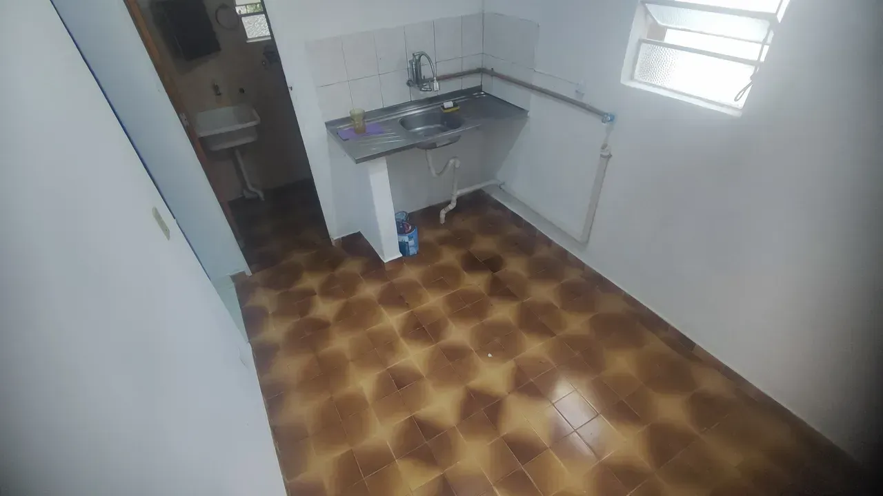 Студія без паркування, бойлер на газі та електричний душ — photo 13