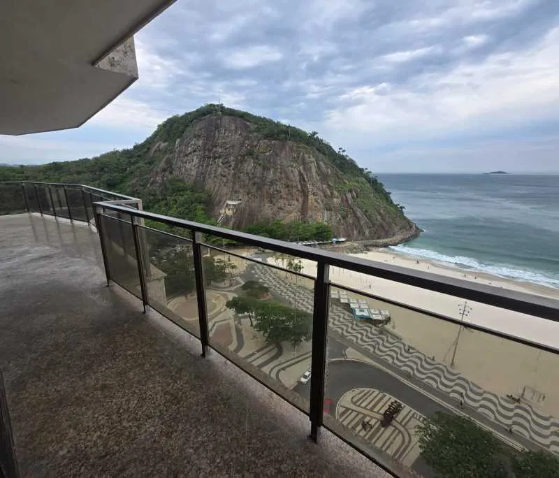 Apartment, 270 m², with a water view