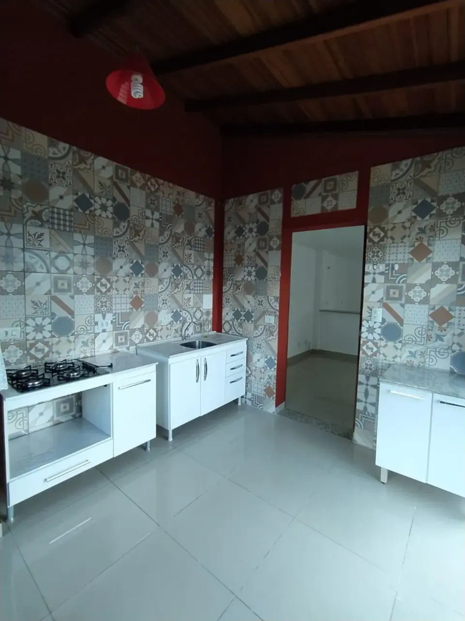 Rental house with 3 bedrooms and a gas stove kitchen — photo 5