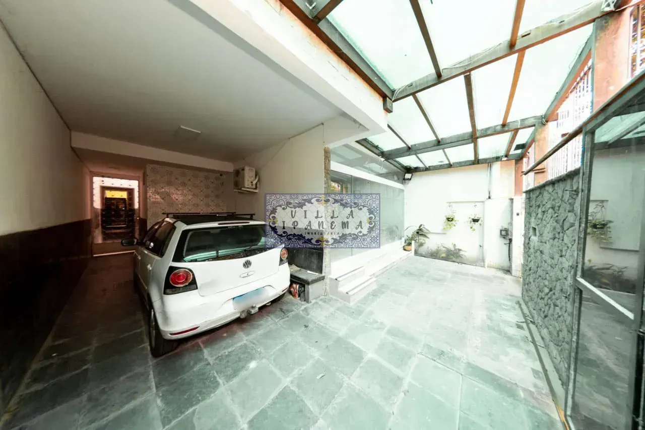 House with 5 bedrooms and a separate closed kitchen — photo 14