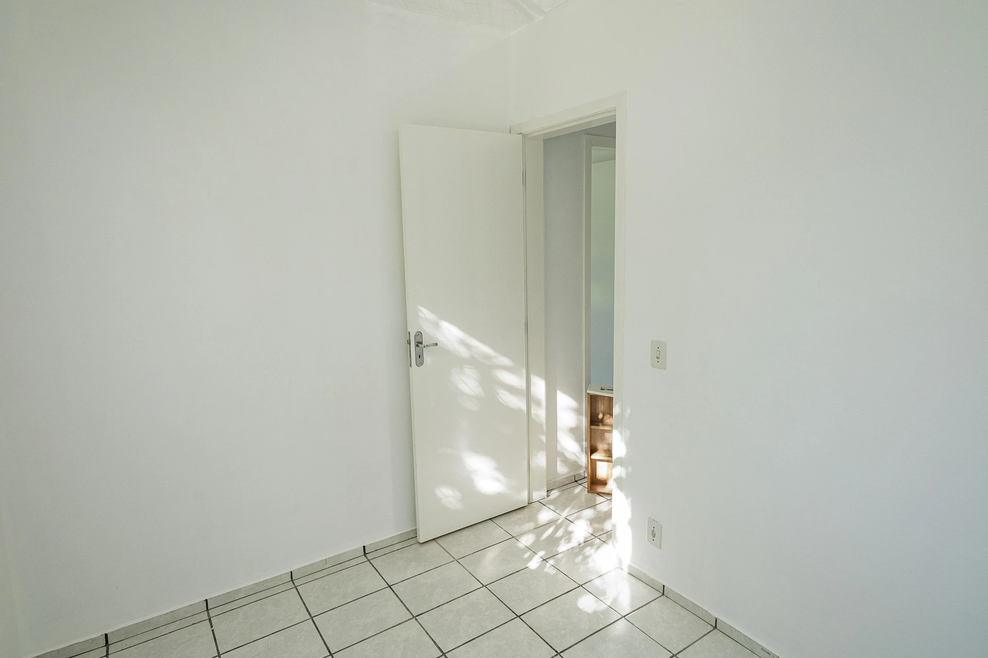 2-bedroom furnished apartment with 1 parking space — photo 12