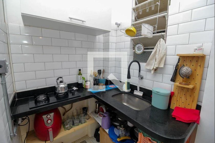Furnished studio, 32 m², with a home office — photo 10