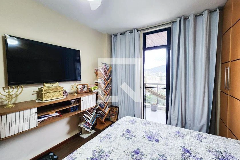 Furnished 100 m² apartment with 2 bedrooms and balcony — photo 25