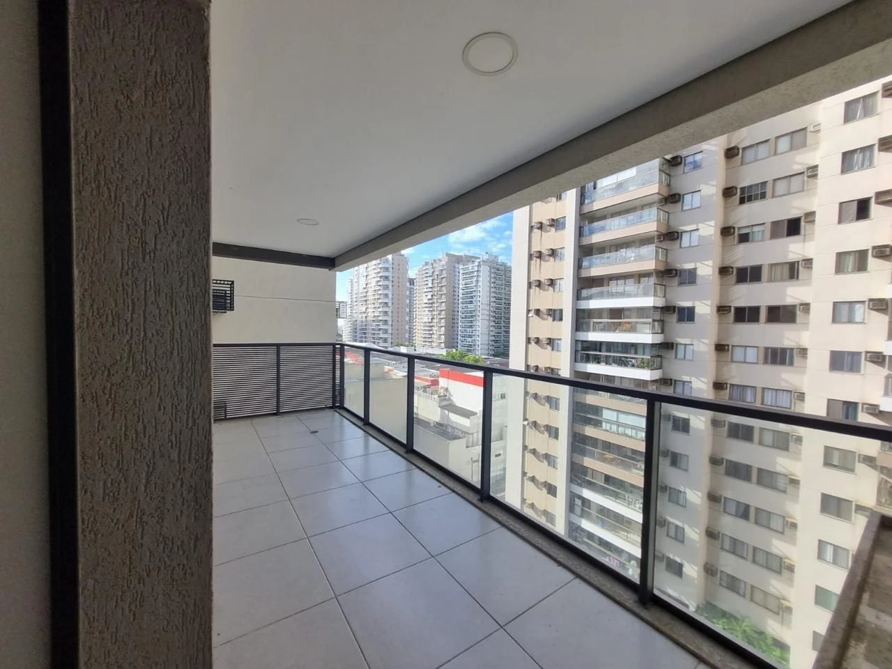 Apartamento mobiliado com varanda e 3 quartos — photo 40