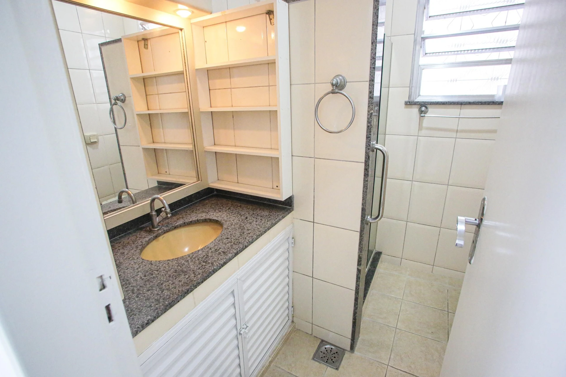 Будинок із 3 спальнями та садом — photo 31