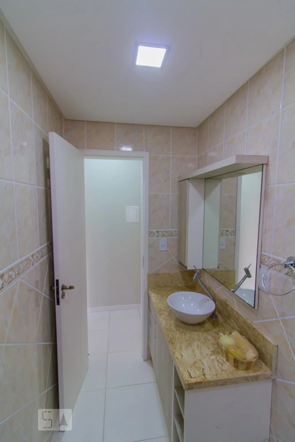3-bedroom apartment with a washing machine — photo 15