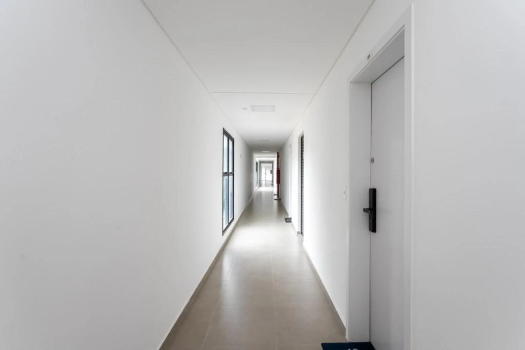 Washing machine in a one-bedroom apartment, 24 m² — photo 17