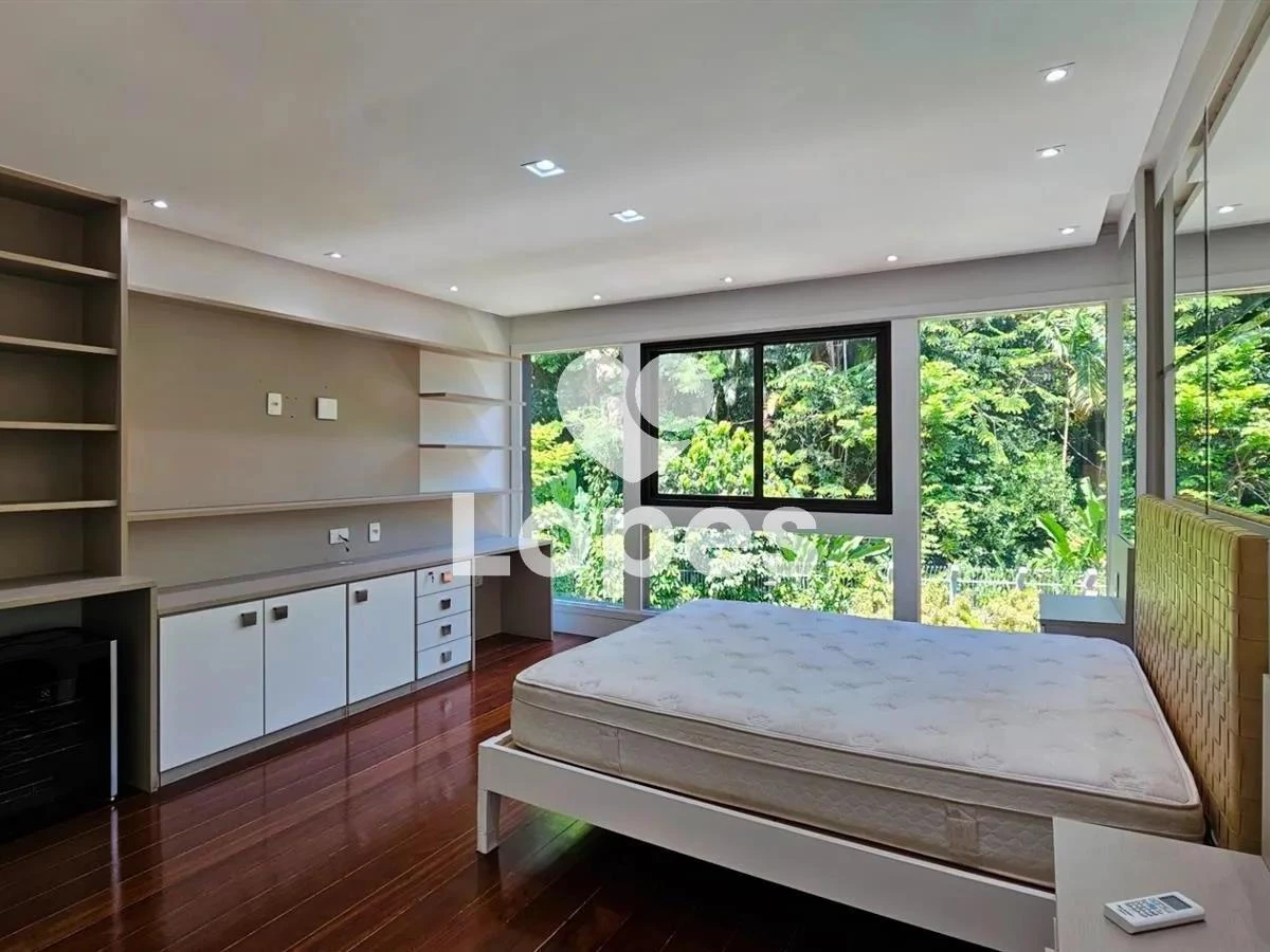 Furnished 960 m² house with 5 en-suite bedrooms — photo 9