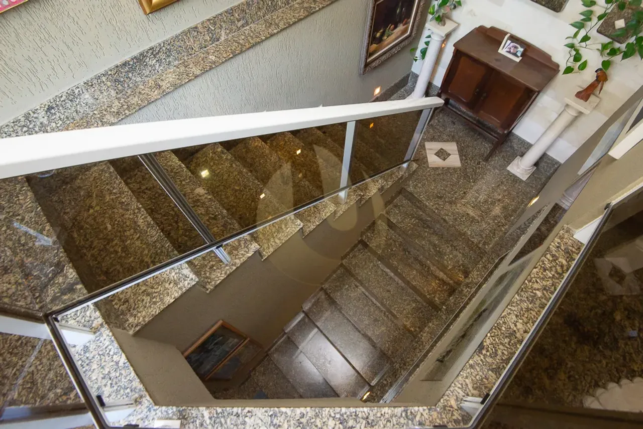 Casa mobiliada com 5 dormitórios e 5 banheiros — photo 19