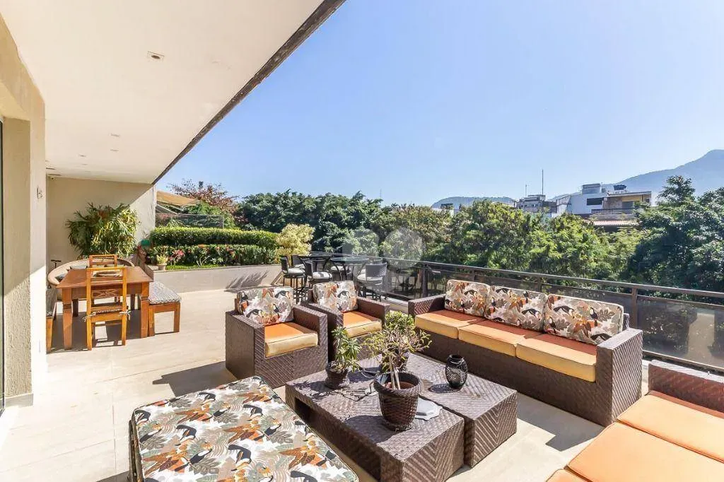 Furnished 574 m² apartment with 4 en-suite bedrooms — photo 67