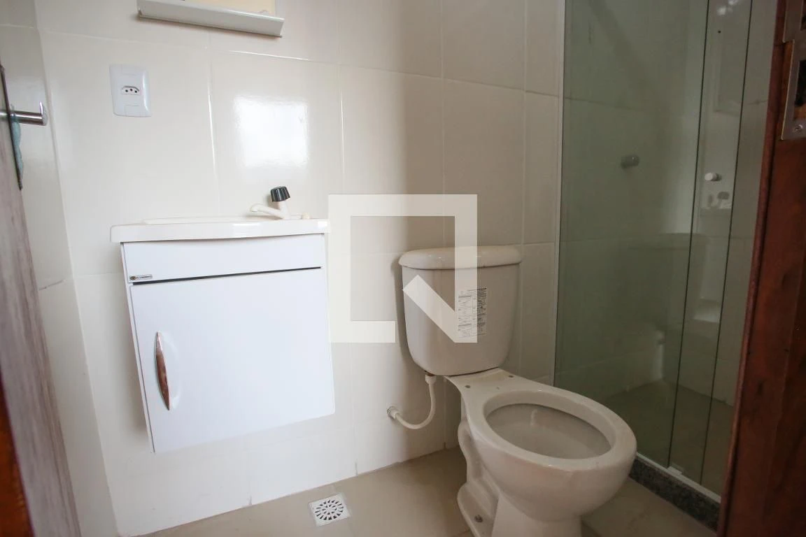 Condominium house with 3 bedrooms and 4 bathrooms — photo 47
