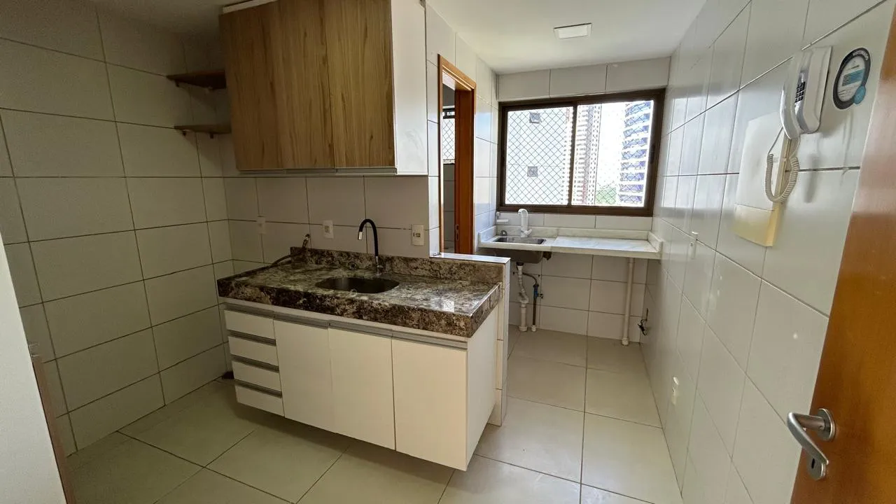 Квартира 91 м² с 3 спальнями и балконом — photo 21